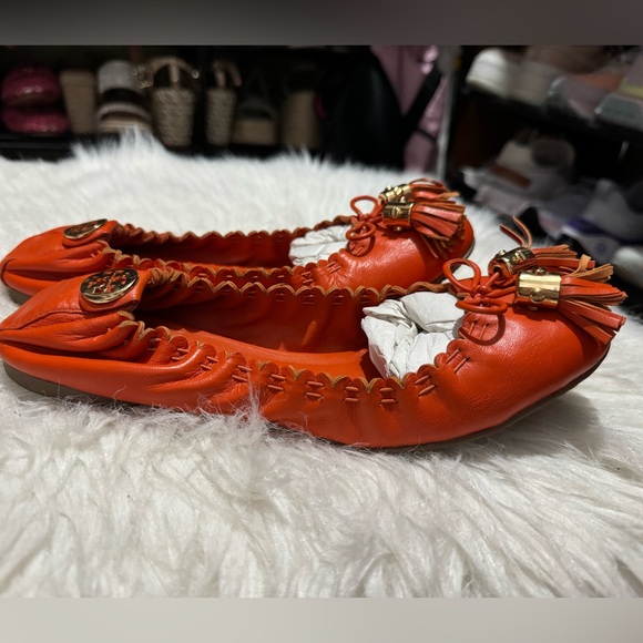 Tory Burch Orange Leather Tassel Scrunch Ballet Flats 7.5 - Picture 7 of 14